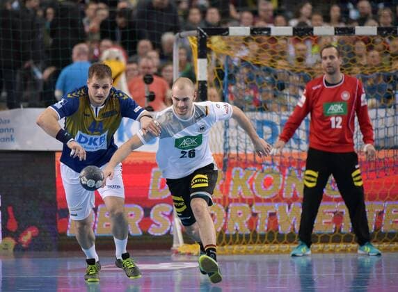 Kresimir Kozina (All Star 44) gegen Maximilian Janke (GER 26) beim All Star Game 2018 im Handball - Deutsche Nationalmannschaft gegen Bundesliga-Auswahl am 02.02.2018 in Leipzig (Sachsen). Leipzig Copyright: xEIBNER ChristianxModlax EP_CMA