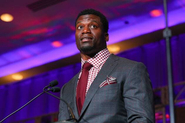 MINNEAPOLIS, MN - FEBRUARY 03: Benjamin Watson of the Baltimore Ravens speaks during the Bart Starr Award during Super Bowl LII week on February 3, 2018, at the Hilton, in Minneapolis, MN. (Photo by Rich Graessle Icon Sportswire) NFL American Football Herren USA FEB 03 Super Bowl LII Preview - Bart Starr Award Icon020318612 EDITORIAL USE ONLY