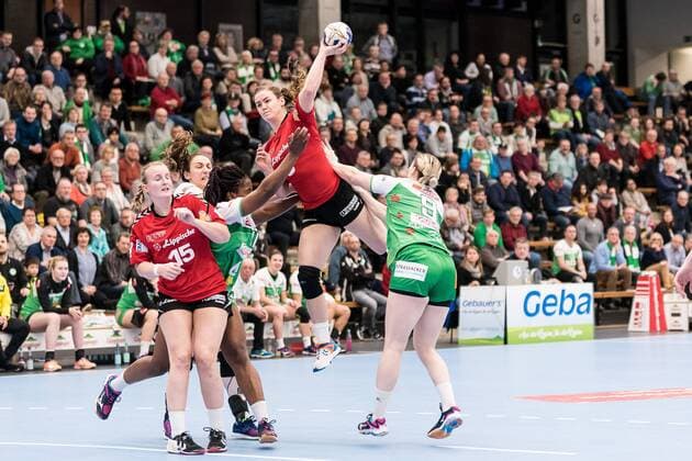 Celine Michielsen (HSG Blomberg-Lippe 15), Prudence Kinlend (Frisch Auf Goeppingen 10), Tessa van Zijl (HSG Blomberg-Lippe 08), Johanna Schindler (Frisch Auf Goeppingen 09), FRISCH AUF Goeppingen gegen HSG Blomberg-Lippe, Handball, 1. Bundesliga, Frauen, 03.02.2018, Goeppingen Copyright: xEIBNER WolfgangxFrankx EP_WFK