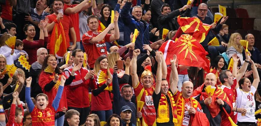 04.02.2018, Deutschland, Ludwigsburg, Deutschland, Handball Chamions League Frauen, Saison 2017 2018 SG BBM Bietigheim vs. Vardar Skopje: Skopje Fans, Fan, Zuschauer