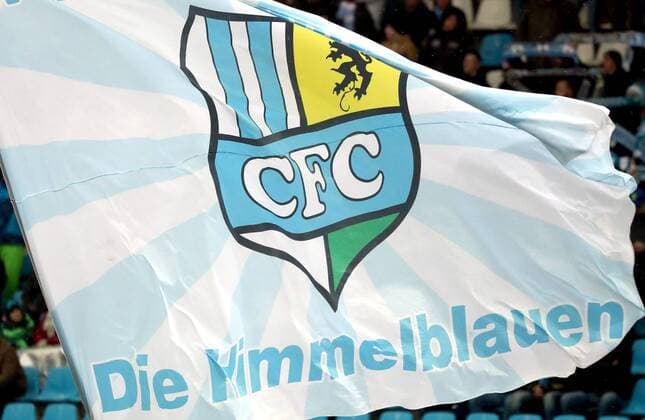 Chemnitz, 03.02.2018, community4you ARENA, Fussball, 3. Liga, 23. Spieltag , Chemnitzer FC vs. FC Carl-Zeiss Jena. , Im Bild: Fahne des Chemnitzer FC mit Vereinslogo. ,