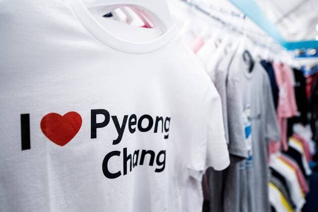 Themen der Woche - SPORT Bilder des Tages - SPORT 180206 A general view of a t-shirt in shop at the Pyeongchang Olympic Village - Athletes Village ahead of the 2018 Winter Olympics on February 6, 2018 in Pyeongchang. Photo: Petter Arvidson BILDBYRN kod PA 91950 Copyright: PETTERxARVIDSON BB180206PA103