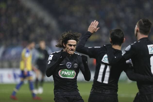 February 6, 2018 - Sochaux, France - Joy for Edinson Cavani of PSG after he puts his side 2-1 ahead during the French Cup match between Sochaux and Paris Saint Germain at Stade Auguste Bonal on February 6, 2018 in Montbeliard, France. Sochaux v Paris Saint Germain - French Cup  - ZUMAn230 20180206_zaa_n230_513 Copyright: xElyxandroxCegarrax