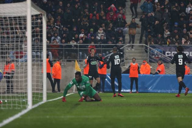 February 6, 2018 - Sochaux, France - Joy for Angel Di Maria of PSG after he puts his side 3-1 ahead during the French Cup match between Sochaux and Paris Saint Germain at Stade Auguste Bonal on February 6, 2018 in Montbeliard, France. Sochaux v Paris Saint Germain - French Cup  - ZUMAn230 20180206_zaa_n230_536 Copyright: xElyxandroxCegarrax