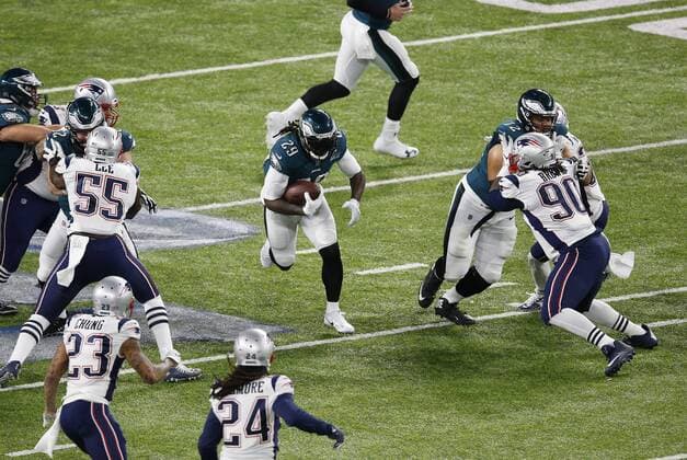 February 04, 2018 Philadelphia Eagles running back LeGarrette Blount (29) carries the ball during Super Bowl LII between the Philadelphia Eagles and New England Patriots at U.S. Bank Stadium in Minneapolis, MN. CSM NFL American Football Herren USA 2018: Super Bowl LII FEB 04 - ZUMAc04_ 20180204_zaf_c04_266 Copyright: xCharlesxBausx