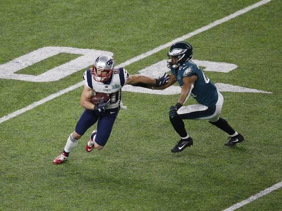 February 04, 2018 New England Patriots wide receiver Danny Amendola (80) makes a catch during Super Bowl LII between the Philadelphia Eagles and New England Patriots at U.S. Bank Stadium in Minneapolis, MN. CSM NFL American Football Herren USA 2018: Super Bowl LII FEB 04 - ZUMAc04_ 20180204_zaf_c04_308 Copyright: xCharlesxBausx