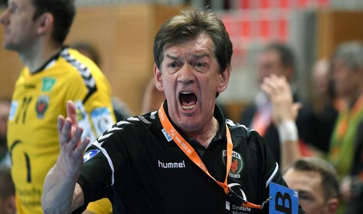 Potsdam 07.03.2018 MBS Arena Sportpark Luftschiffhafen Handball EHF Pokal Rueckrunde Fuechse BERLIN geg St Raphael Var ( FRA ) Velimir PETKOVIC Trainer Fuechse