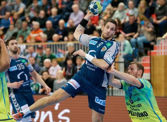 Potsdam 07.03.2018 MBS Arena Sportpark Luftschiffhafen Handball EHF Pokal Rueckrunde Fuechse BERLIN geg St Raphael Var ( FRA ) 21 : 26 Stipe MANDALINIC 9 Fuechse Geoffroy KRANTZ 2 St Raphael