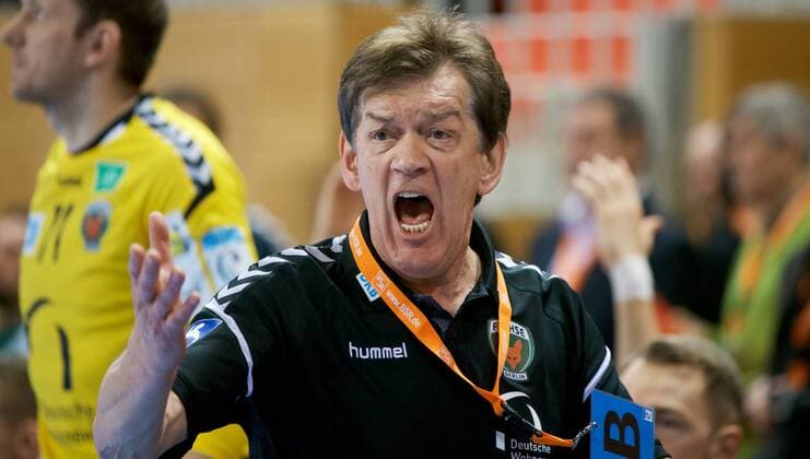 Potsdam 07.03.2018 MBS Arena Sportpark Luftschiffhafen Handball EHF Pokal Rueckrunde Fuechse BERLIN geg St Raphael Var ( FRA ) 21 : 26 Velimir PETKOVIC Trainer Fuechse