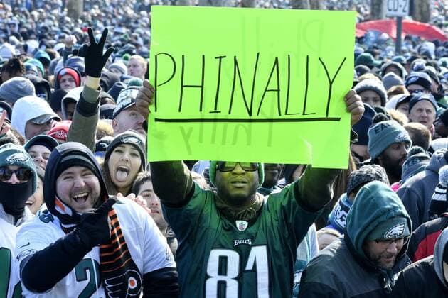 Themen der Woche - SPORT Bilder des Tages - SPORT February 8, 2018 - Philadelphia, Pennsylvania, United States - Hundreds of thousands fill the Parkway in Philadelphia, PA, on February 8, 2018, to celebrate the Philadelphia Eagles winning Super Bowl LII. The Eagles beat the New England Patriots by 41-33. Super Bowl LII - Philadelphia Eagles Victory Parade  - ZUMAn230 20180208_zaa_n230_652 Copyright: xBastiaanxSlabbersx