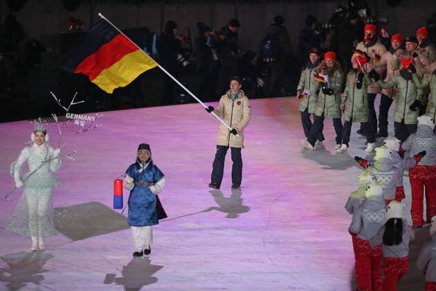 German team with Kurt Frenzel as flagbearer during opening ceremony of the 2018 Olympic Games Olympische Spiele Olympia OS in Pyeongchang; 09 02 2018 - *** German team with Kurt Frenzel as flagbearer during opening ceremony of the 2018 Olympic Games in PyeongChang 09 02 2018 