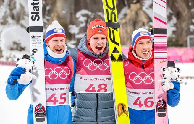 10.02.2018, Alpensia Ski jumping Skispringen Ski nordisch Centre, Pyeongchang, KOR, PyeongChang 2018, Skisprung, Herren, Normalschanze, im Bild Bronzemedaillengewinner Robert Johansson (NOR), Goldmedaillengewinner Andreas Wellinger (GER), Silbermedaillengewinner Johann Andre Forfang (NOR) bronze medalist Robert Johansson of Norway, Goldmedalist Andreas Wellinger of Germany, Silver medalist Johann Andre Forfang of Norway during the Mens Normalhill Skijumping of the Pyeongchang 2018 Winter Olympic Games Olympische Spiele Olympia OS at the Alpensia Ski Jumping Centre in Pyeongchang, South Korea on 2018 02 10. Groder Pyeongchang *** 10 02 2018 Alpensia KOR ski jumping Centre PyeongChang PyeongChang 2018 ski jumping men s normal Schanze pictured bronze medal winner Robert Johansson NOR gold medalist of Andreas Cathy GER silver medal winner Johann André Forfang NOR bronze medalist Robert Johansson of Norway Goldmedalist Andreas Walker of Germany silver medalist Johann André Forfang of Norway during the mens Normalhill Skijumping of the PyeongChang 2018 Winter Olympic Games at the Alpensia ski jumping Centre PyeongChang, South Korea on 2018 02 10 Gardner PyeongChang  EP_gro  