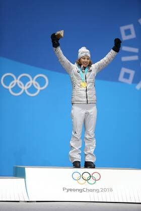 Laura Dahlmeier, GER, during victory ceremony of biathlon 7.5 km sprint at the 2018 Olympic Games Olympische Spiele Olympia OS in Pyeongchang; 11 02 2018 -