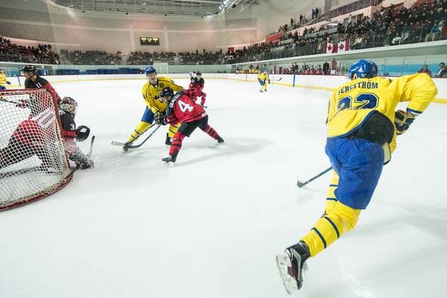 180212 Carl Klingberg of Sweden and Alexander Bergström of Sweden worrier against Goaltender Ben Scrivens of Canada during the Men s Ice hockey Eishockey International Friendly Länderspiel match between Sweden and Canada during day three of the 2018 Winter Olympics on February 12, 2018 in Incheon. Photo: Petter Arvidson BILDBYRAN kod PA 91961 Copyright: PETTERxARVIDSON BB180212PA029