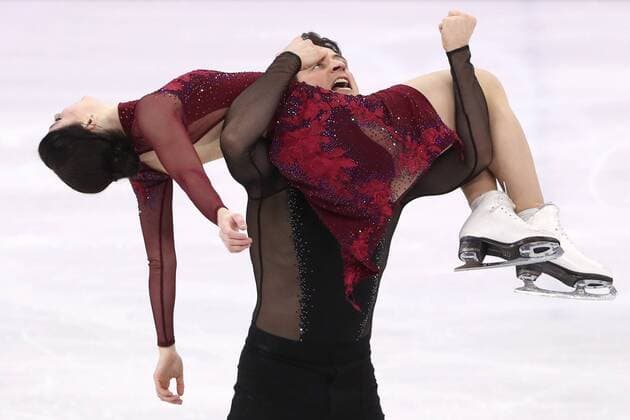 Themen der Woche - SPORT Bilder des Tages - SPORT GANGNEUNG, SOUTH KOREA â€“ FEBRUARY 12, 2018: Ice dancers Tessa Virtue and Scott Moir of Canada perform their free dance as part of the Figure skating Eiskunstlauf team event at the 2018 Winter Olympic Games Olympische Spiele Olympia OS at the Gangneung Ice Arena. Valery Sharifulin TASS  TS07368C