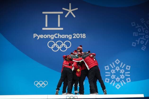 (180212) -- PYEONGCHANG, Feb. 12, 2018 -- Champion Team Canada celebrate during for medal ceremony for team event of Figure skating Eiskunstlauf at 2018 PyeongChang Winter Olympic Games Olympische Spiele Olympia OS at the Medal Plaza in PyeongChang, South Korea, on Feb. 12, 2018. ) (SP)OLY-SOUTH KOREA-PYEONGCHANG-FIGURE SKATING-TEAM EVENT-MEDAL CEREMONY WuxZhuang 