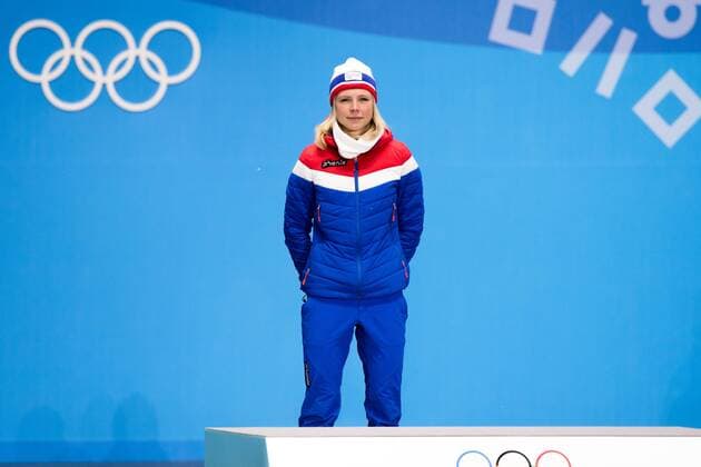180213 Maren Lundby of Norway, gold, at the medal ceremony for the Women s Ski jumping Skispringen Ski nordisch during day four of the 2018 Winter Olympics on February 13, 2018 in Pyeongchang. Photo: Jon Olav Nesvold BILDBYRAN kod JE 160160 Copyright: JONxOLAVxNESVOLD BB180213JE059