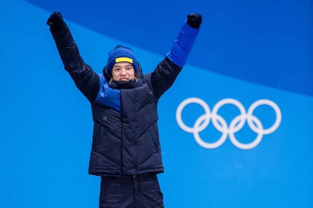 180213 Sebastian Samuelsson of Sweden, silver, at the medal ceremony for the Men s Biathlon 12,5 km Pursuit during day four of the 2018 Winter Olympics on February 13, 2018 in Pyeongchang. Photo: Jon Olav Nesvold BILDBYRAN kod JE 160160 Copyright: JONxOLAVxNESVOLD BB180213JE077