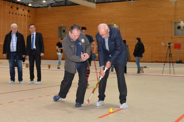 allgemein, Saison 2017 18, Wiedereröffnung des Horst-Korber-Sportzentrums, Hockey-Trainer Michael Berger (li.), LSB-Präsident Klaus Böger (re.), 13.02.18, Copyright: xMichaelxHundtx xMatthiasxKochx