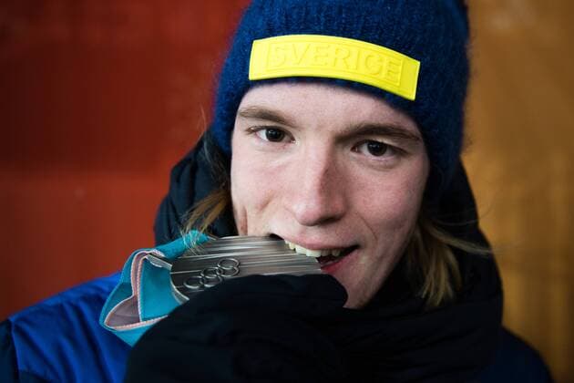 180213 Sebastian Samuelsson of Sweden, silver, at the medal ceremony for the Men s Biathlon 12,5 km Pursuit during day four of the 2018 Winter Olympics on February 13, 2018 in Pyeongchang. Photo: Jon Olav Nesvold BILDBYRAN kod JE 160160 Copyright: JONxOLAVxNESVOLD BB180213JE091