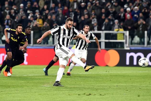 Mg Torino 13 02 2018 - Champions League Juventus-Tottenham foto Matteo Gribaudi Image nella foto: rigore Gonzalo Higuain 