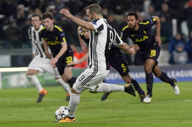 13th February 2018, Allianz Stadium, Turin, Italy; UEFA Champions League football, round of 16, first leg, Juventus versus Tottenham Hotspur; Gonzalo Higuain scores the goal for 2-0 from a penalty kick in the 9th minute  ActionPlus11986649