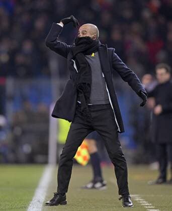 13.02.2018, Fussball UEFA Champions League 2017 2018, Achtelfinale, FC Basel - Manchester City, im St-Jakobs-Park Stadion in Basel (Schweiz). Trainer Pep Guardiola (Manchester City) an der Seitenlinie in Rage.