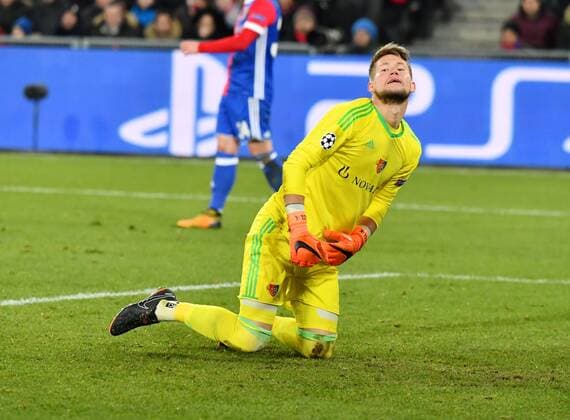 13.02.2018 Basel St.Jakobpark Fussball Herren Saison 2017 2018 Champions League FC Basel - Manchester City Bild zeigt Torhueter Tomas Vaclik (FC Basel) Aktion Einzelbild
