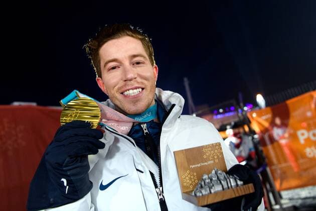 180214 Shaun White of USA with his gold medal at the medal ceremony for the Women s Cross Country Sprint during day five of the 2018 Winter Olympics on February 14, 2018 in Pyeongchang. Photo: Carl Sandin BILDBYRN kod CS 57999_292 Copyright: CARLxSANDIN BB180214CS128