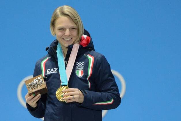 February 14, 2018 - Pyeongchang, South Korea - ARIANNA FONTANA with her gold medal for the Ladies Short Track 500m skating event in the PyeongChang Olympic Games Olympische Spiele Olympia OS PyeongChang 18: Short Track Speed skating Eisschnelllauf Women - ZUMAl132 20180214_zap_l132_028 Copyright: xChristopherxLevyx