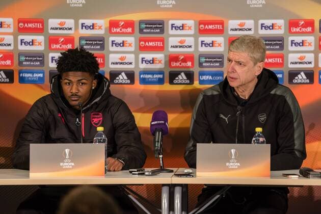 180214 Arsenals Ainsley Maitland-Niles och Arsene Wenger under en presskonferens inför fotbollsmatchen i Europa League mellan Östersund och Arsenal den 14 november 2018 i Östersund. Copyright: TOBIASxNYKÄNEN BB180214TN051