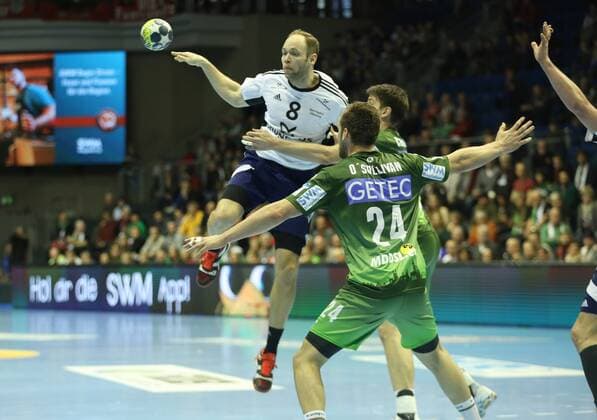 14.02.2018, xcsx, Handball EHF-Pokal, SC Magdeburg - Bjerringbro-Silkeborg, emspor, v.l. Mads Oris Nielsen (Bjerringbro-Silkeborg), Christian O Sullivan (SC Magdeburg), Piotr Chrapkowski (SC Magdeburg), Zweikampf, battle for the ball Magdeburg