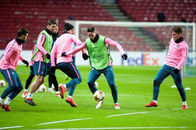(L-R) Atletico Madrid s players Lucas Hernandez, Gabi Fernandez, Vitolo Machin, Fernando Torres and Kevin Gameiro attend a training session of the team at Parken Stadium in Copenhagen, Denmark, 14 February 2018. Atletico Madrid will face FC Copenhagen in the UEFA Europa League round of 32, first leg soccer match on 15 February 2018. Atletico Madrid training session !ACHTUNG: NUR REDAKTIONELLE NUTZUNG!  Copyright: xRicardoxRamirezx GRAF1579 20180214-636542347516020432