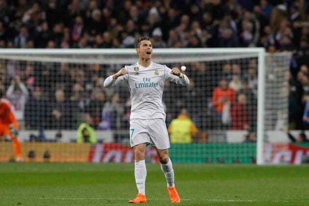 Madrid, Spain 14.02.2018, UEFA Champions League - 2017 18 Season, Achtelfinale, Real Madrid vs. Paris Saint-Germain, Tor zum 1:1, Torschuetze Cristiano Ronaldo (Real Madrid) jubelt ( DeFodi523