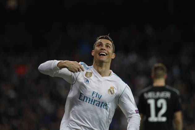 Madrid, Spain 14.02.2018, UEFA Champions League - 2017 18 Season, Achtelfinale, Real Madrid vs. Paris Saint-Germain, Tor zum 2:1, Torschuetze Cristiano Ronaldo (Real Madrid) jubelt ( DeFodi523
