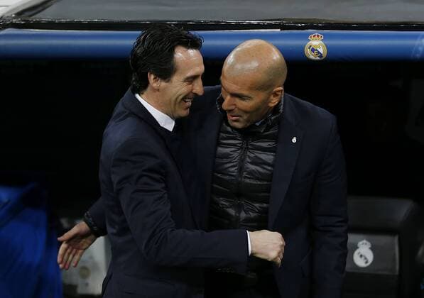 Partido de ida de octavos de la Liga de Campeones entre el Real Madrid y el PSG en el Bernabeu. En la imagen, Emery y Zidane. First leg of 1 8 Champions League match between Real Madrid and PSG. In this picture, Emery y Zidane 
