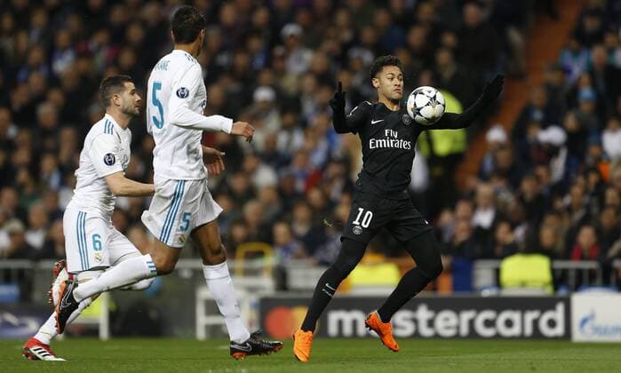 Partido de ida de octavos de la Liga de Campeones entre el Real Madrid y el PSG en el Bernabéu. En la imagen, Nacho y Neymar. First leg of 1 8 Champions League match between Real Madrid and PSG. In this picture, Nacho and Neymar. 