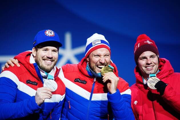 180215 Kjetil Jansrud of Norway (silver), Aksel Lund Svindal of Norway (gold) and Beat Feuz of Switzerland (bronze) celebrate at a Medal Ceremony for Alpine Skiing Downhill during day six of the 2018 Winter Olympics on February 15, 2018 in Pyeongchang. Photo: Joel Marklund BILDBYRAN kod JM 87625 Copyright: JOELxMARKLUND BB180215JM124
