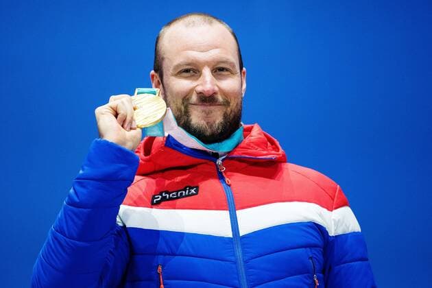 180215 Aksel Lund Svindal of Norway (gold) celebrate at a Medal Ceremony for Alpine Skiing Downhill during day six of the 2018 Winter Olympics on February 15, 2018 in Pyeongchang. Photo: Joel Marklund BILDBYRAN kod JM 87625 Copyright: JOELxMARKLUND BB180215JM129