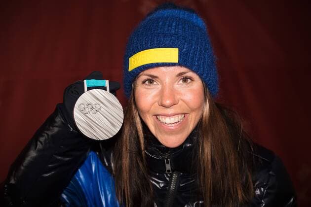 180215 Charlotte Kalla of Sweden poses with her silver medal after a Medal Ceremony for Women s Cross Country Skiing 10 km free during day six of the 2018 Winter Olympics on February 15, 2018 in Pyeongchang. Photo: Joel Marklund BILDBYRN kod JM 87625 Copyright: JOELxMARKLUND BB180215JM136