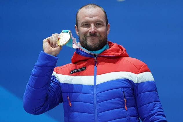 PyeongChang 2018, Ski Alpin, Abfahrt der Herren, Siegerehrung Gold medalist Norway s Aksel Lund Svindal celebrates during the Men s Alpine Downhill Medal Ceremony during the Pyeongchang 2018 Winter Olympics in Pyeongchang, South Korea, on February 15, 2018.  OLY20180215361 KEVINxDIETSCH