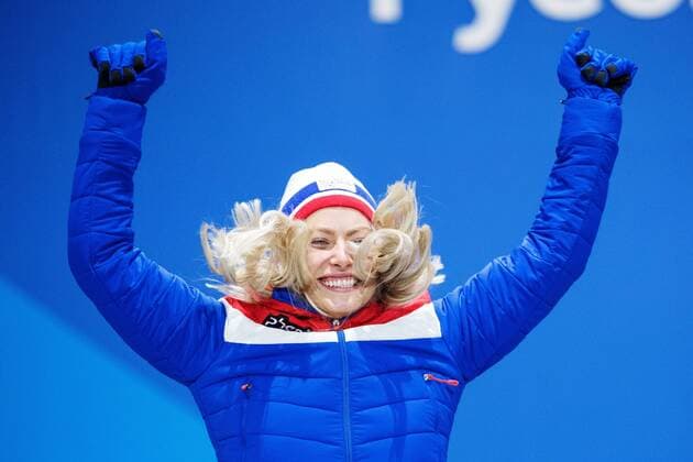 Olympia-Bilder des Tages - SPORT PyeongChang 2018, Ski Alpin, Riesenslalom der Damen, Siegerehrung 180215 Ragnhild Mowinckel of Norway (silver) celebrate at a Medal Ceremony for Women s Giant Slalom during day six of the 2018 Winter Olympics on February 15, 2018 in Pyeongchang. Photo: Joel Marklund BILDBYRAN kod JM 87625 Copyright: JOELxMARKLUND BB180215JM153