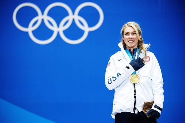 Olympia-Bilder des Tages - SPORT PyeongChang 2018, Ski Alpin, Riesenslalom der Damen, Siegerehrung 180215 Mikaela Shiffrin of USA (gold) celebrate at a Medal Ceremony for Women s Giant Slalom during day six of the 2018 Winter Olympics on February 15, 2018 in Pyeongchang. Photo: Joel Marklund BILDBYRAN kod JM 87625 Copyright: JOELxMARKLUND BB180215JM158