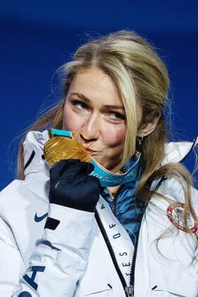PyeongChang 2018, Ski Alpin, Riesenslalom der Damen, Siegerehrung 180215 Ragnhild Mowinckel of Norway (silver), Mikaela Shiffrin of USA (gold) and Federica Brignone of Italy (bronze) celebrate at a Medal Ceremony for Women s Giant Slalom during day six of the 2018 Winter Olympics on February 15, 2018 in Pyeongchang. Photo: Joel Marklund BILDBYRAN kod JM 87625 Copyright: JOELxMARKLUND BB180215JM162