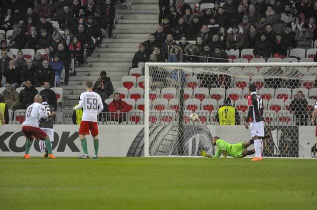 But Lokomotiv Moscou - Ari (Lokomotiv Moscou) - Walter Benitez (OGC Nice) FOOTBALL : OGC Nice vs Lokomotiv Moscou - Ligue Europa - 15 02 2018 NorbertScanella Panoramic 
