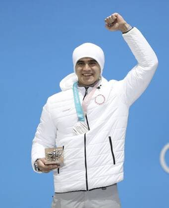 (180216) -- PYEONGCHANG, Feb. 16, 2018 -- Silver medalist Olympic athelete from Russia Nikita Tregubov poses for photos during medal ceremony of the men s skeleton at 2018 PyeongChang Winter Olympic Games Olympische Spiele Olympia OS at Medal Plaza, PyeongChang, South Korea, Feb. 16, 2018. ) (SP)OLY-SOUTH KOREA-PYEONGCHANG-MEN S SKELETON-MEDAL CEREMONY BaixXuefei 