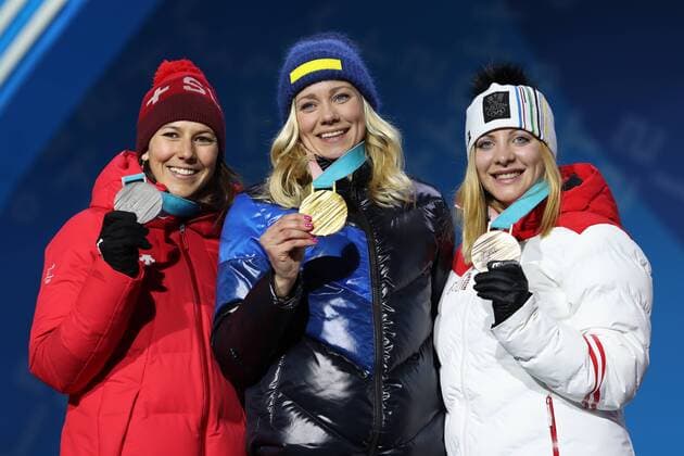 PyeongChang 2018, Ski Alpin, Slalom der Damen, Siegerehrung OLYMPICS - 2018 Winter Olympics PYEONGCHANG,SOUTH KOREA,16.FEB.18 - OLYMPICS, ALPINE SKIING - Olympic Winter games Winterspiele Spiele Summer games PyeongChang 2018, Medals Plaza, slalom, ladies, award ceremony. Image shows Wendy Holdener (SUI), Frida Hansdotter (SWE) and Katharina Gallhuber (AUT). GEPAxpictures xMathiasxMandl