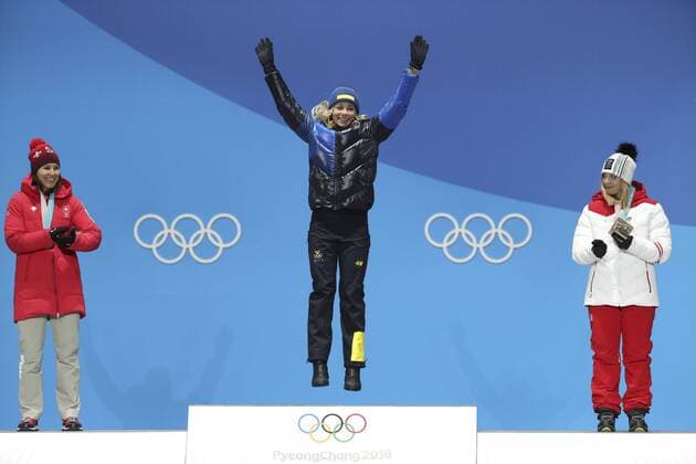 (180216) -- PYEONGCHANG, Feb. 16, 2018 -- Gold medalist Frida Hansdotter of Sweden (C), silver medalist Wendy Holdener of Switzerland (L) and bronze medalist Katharina Gallhuber of Austria react during medal ceremony of ladies slalom event of alpine skiing at the 2018 PyeongChang Winter Olympic Games Olympische Spiele Olympia OS at Medal Plaza, PyeongChang, South Korea, on Feb. 16, 2018. ) (SP)OLY-SOUTH KOREA-PYEONGCHANG-ALPINE SKIING-LADIES SLALOM-MEDAL CEREMONY BaixXuefei 