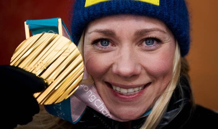 180216 Frida Hansdotter of Sweden (gold) celebrate at a Medal Ceremony for women s alpine slalom during day seven of the 2018 Winter Olympics on February 16, 2018 in Pyeongchang. Photo: Jon Olav Nesvold BILDBYRAN kod JE 160172 Copyright: JONxOLAVxNESVOLD BB180216JE076