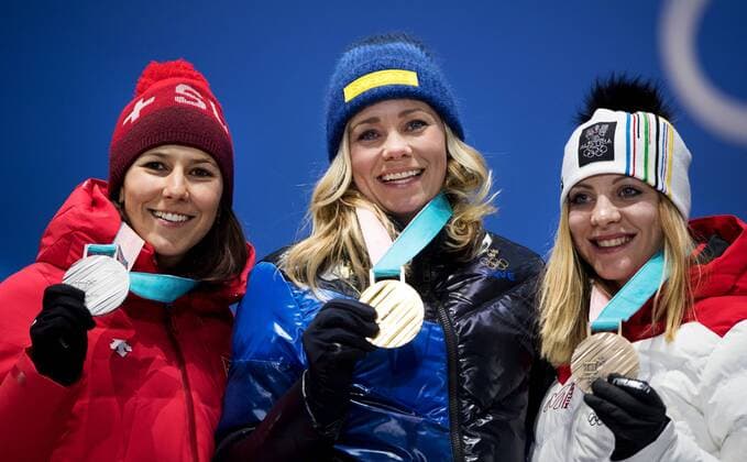 PyeongChang 2018, Ski Alpin, Slalom der Damen, Siegerehrung 180216 Wendy Holdener of Switzerland (silver) Frida Hansdotter of Sweden (gold) Katharina Gallhuber of Austria (bronze) celebrate at a Medal Ceremony for women s alpine slalom during day seven of the 2018 Winter Olympics on February 16, 2018 in Pyeongchang. Photo: Jon Olav Nesvold BILDBYRAN kod JE 160172 Copyright: JONxOLAVxNESVOLD BB180216JE087